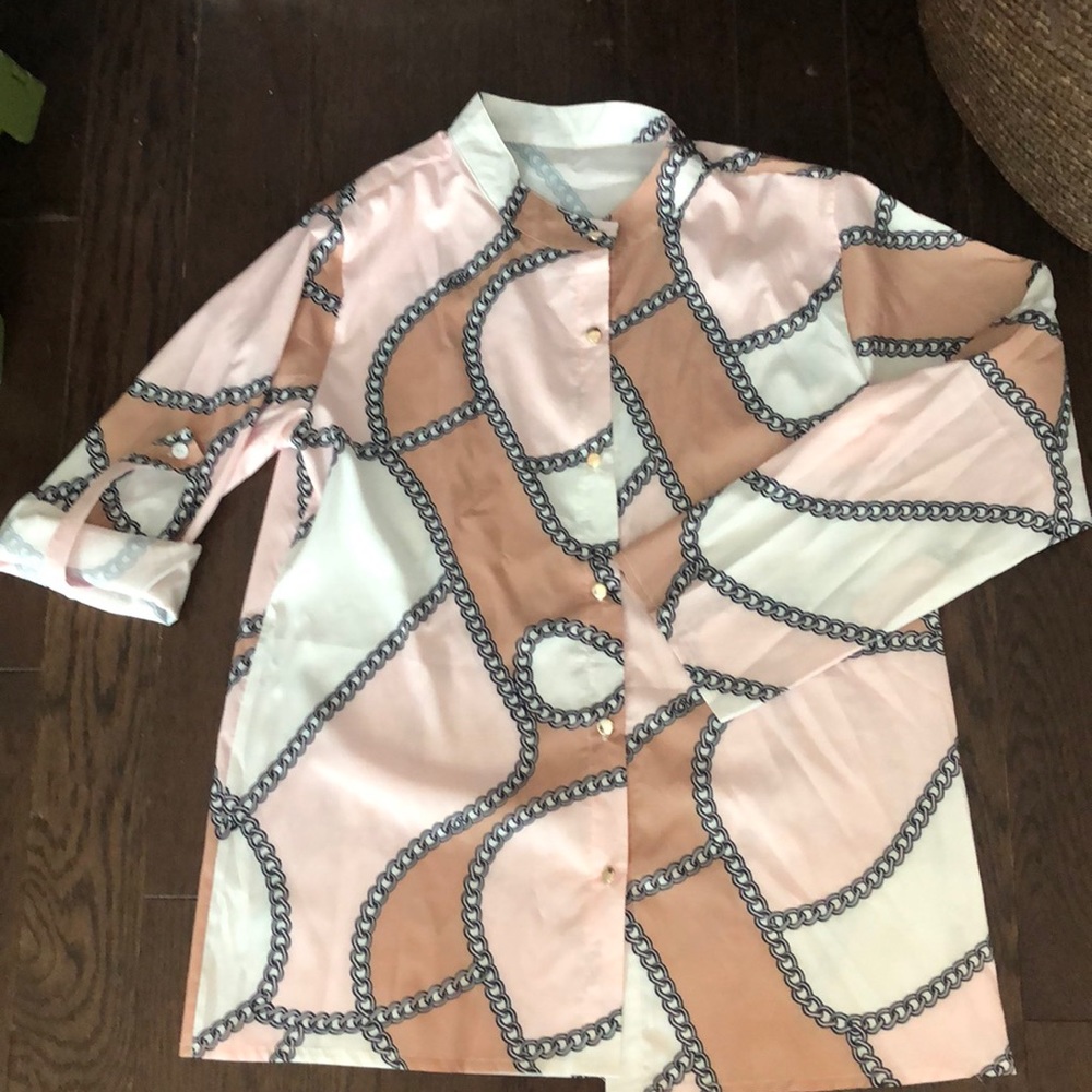 SALE! Chain print spring blouse Medium